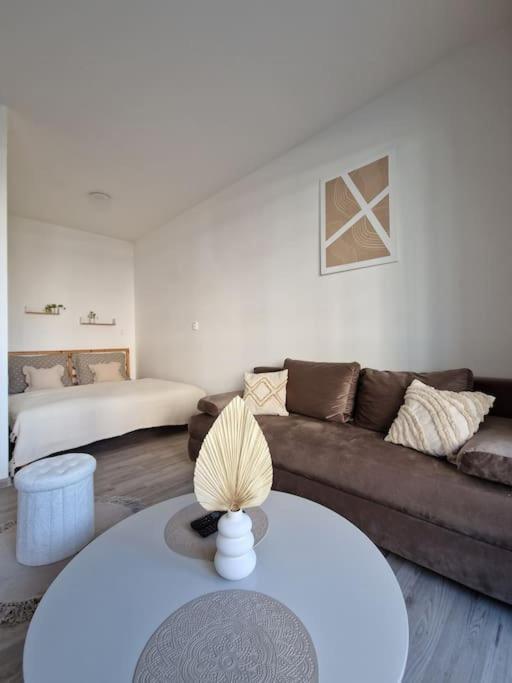 Apartman V Meste Bratislava Exterior foto